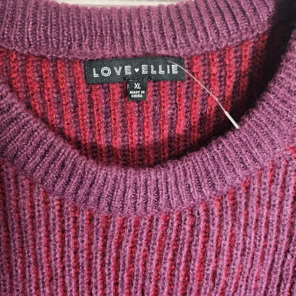 Love Ellie NWOT Women's Sweater XL Two-Toned Purple Red Crewneck Winter - Picture 3 of 9